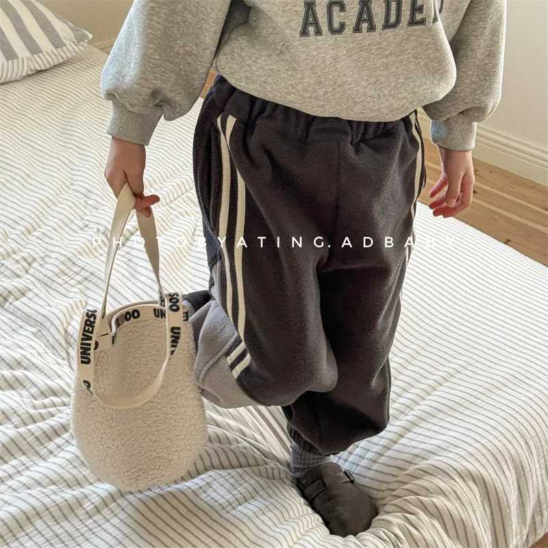 2025 Winter New Children Fleece Trousers Solid Boys Warm Sweatpants Plus Velvet Thick Girls Harem Pants Cotton Kids Casual PantsT251027