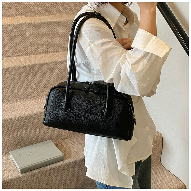 Free shipping designer bag New Niche Boston Handbag for Women Bowling Bag Simple Commuter Shoulder Underarm Bag