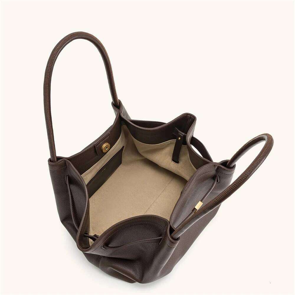 2025 Women's Quilted Shoulder Bag With Wallet Pocket | Fashionable And Luxurious Leather Handbag