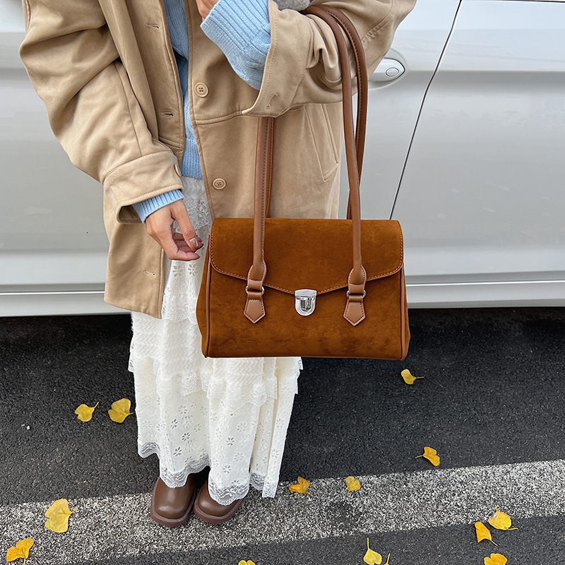 Free shipping designer bag Niche Bag for Women New Autumn Winter Suede Single Shoulder Bag Large Capacity Commuter Underarm Bag