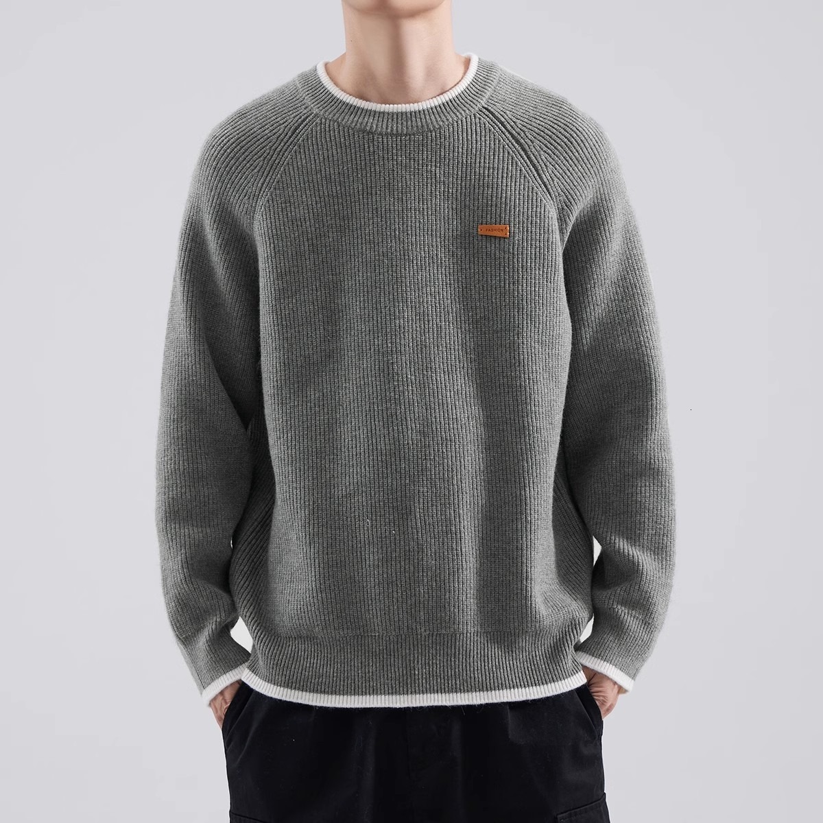 New Men's Sweater Winter Trendy Brand Round Designer Sweater Neck Loose Casual Lazy Style Raglan Sleeve Knitted Sweater