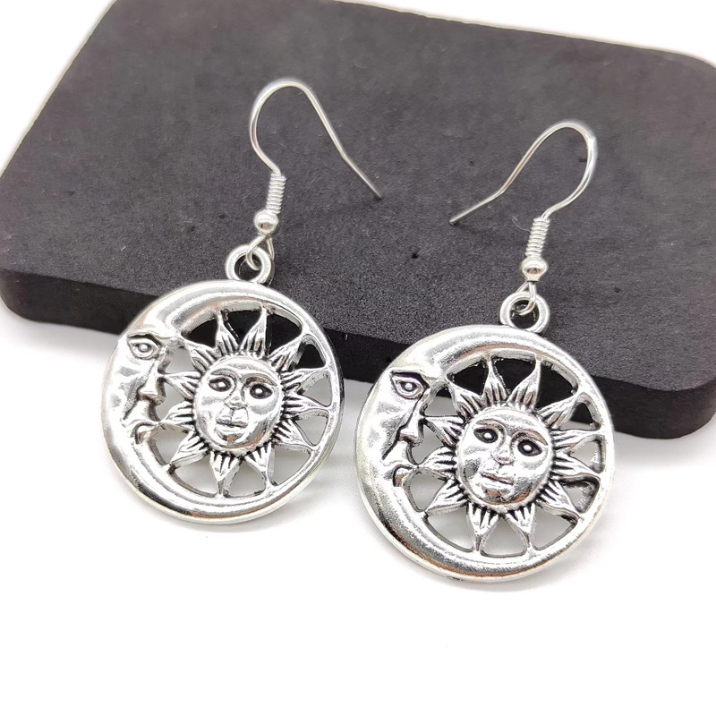 Earrings for women Bohemian style moon earrings personalized fashionable hollow out design luxury earrings birthday gift free shipping Designer earrin