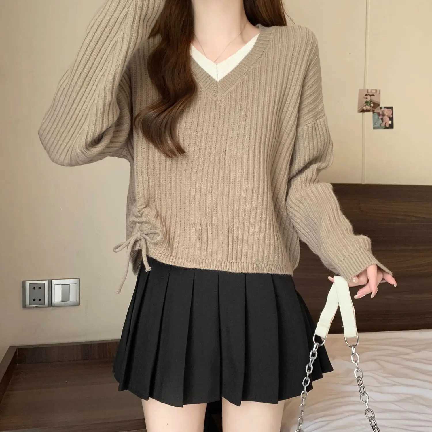 Knitted Sweater Womens 2025 New Autumn Winter Fashion Versatile Slimming Vneck Long Sleeved Fake Twopiece Drawstring SweaterT251027