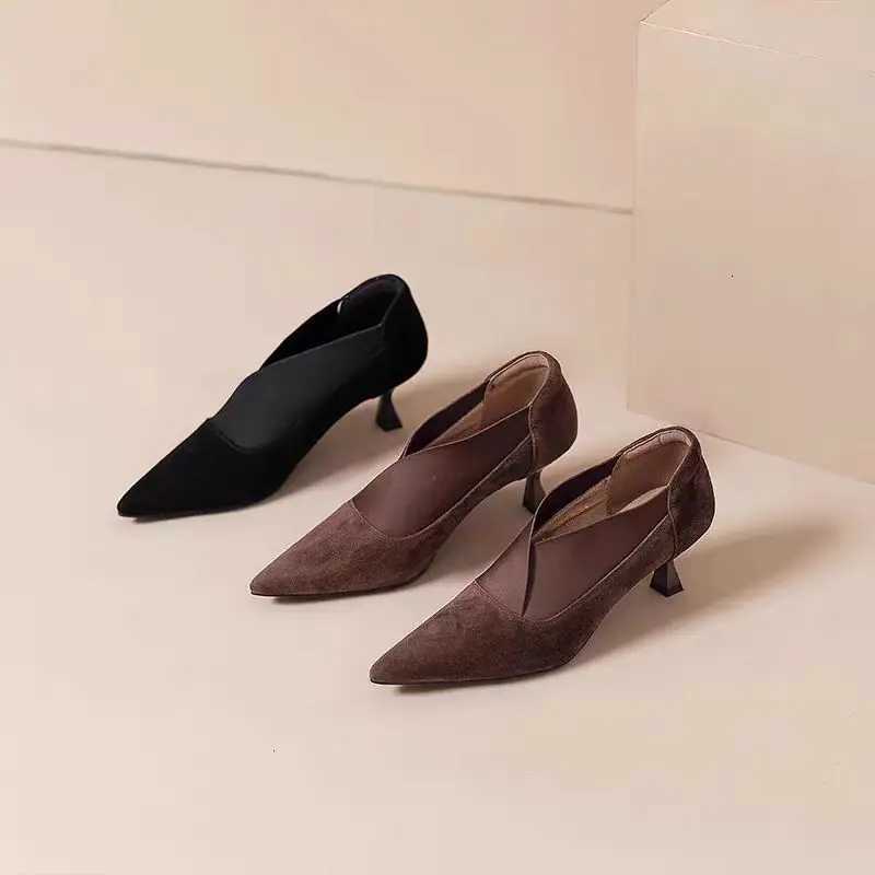 Vintage Pointytoed Stiletto Boots Paired with Midheeled Boots and Strehy Deep Heels Are Perfect for WomenXJ251027