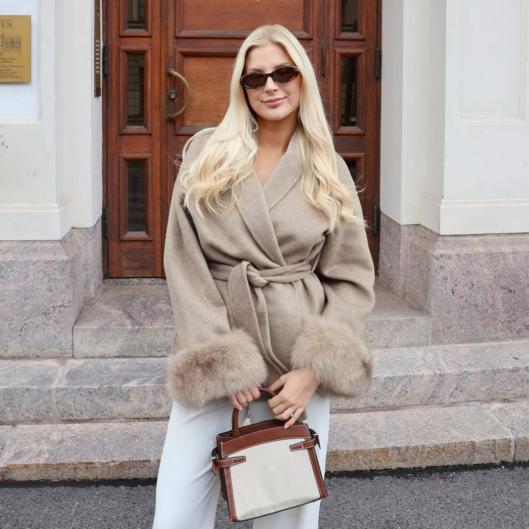 TARUXY Fox Fur Woolen Coats Womens Short Coat Office Lady Removable Elegant Doublesided Wool Overcoat Cardigan Jacket 251027