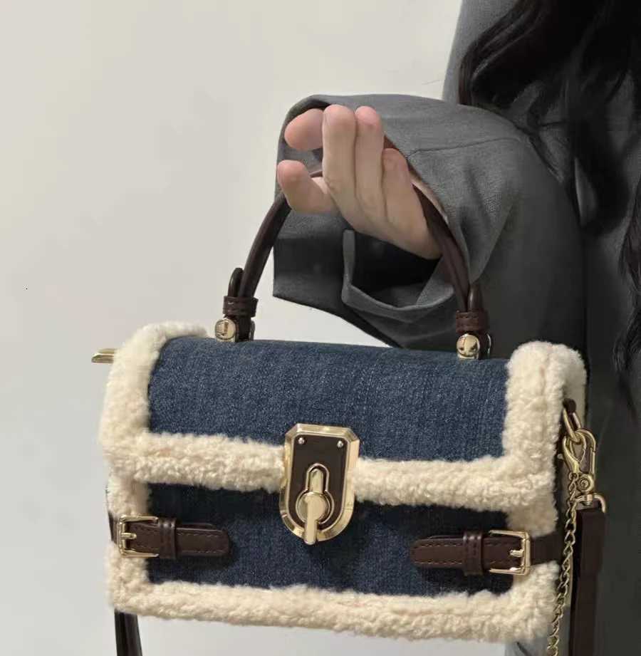 Faux Suede Splicing Plush Edge Handbag Autumn Winter New Style AllInOne Senior Patchwork Crossbody Bags Suede Commuter Bag Y251027