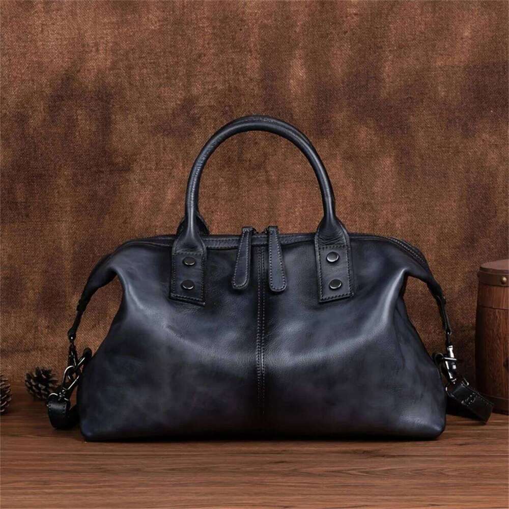 Luxurious Vintage Dumpling Shoulder Bag - Genuine Leather, Large Capacity, Top-Handle, Casual, Stylish, And Spacious Handbag