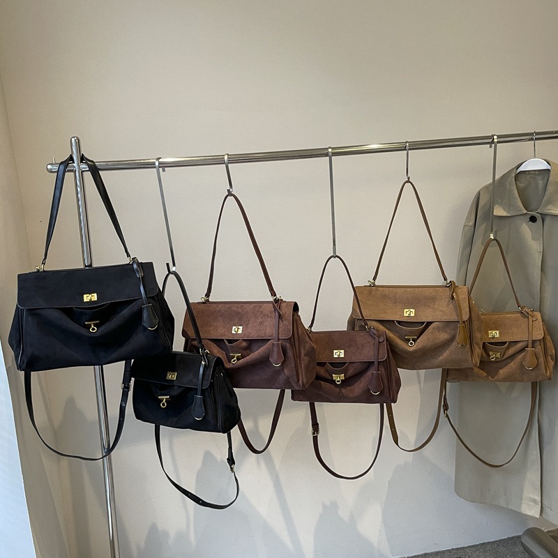 Free shipping designer bag High-end Texture Simple Underarm Bag for Women New Large Capacity Tote Bag Commuter Shoulder Crossbody Bag