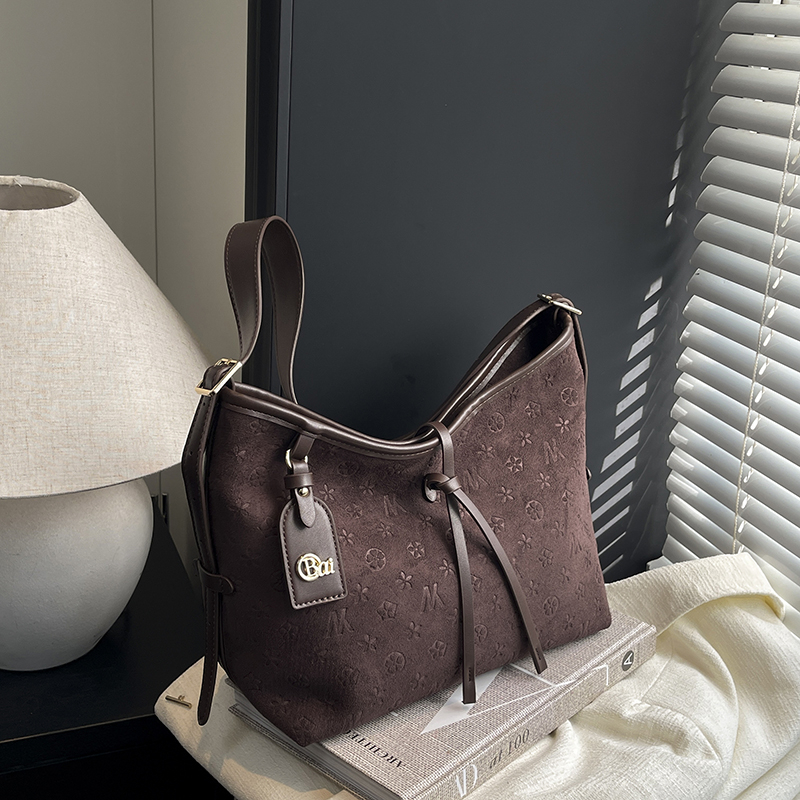 2025 New Women's Fashion Shoulder Bag, Casual, Simple, Advanced, Classic Banquet Bag, Women's Spring Multi functional Essential Handheld Sho