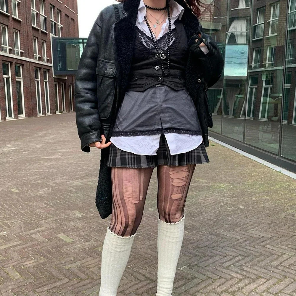 Combhasaki Y2K Vintage Womens Solid Color Irregular Hem Crop Vest Buttondown Ushaped Neck Aesthetic Grunge Waistcoat Tops 251027