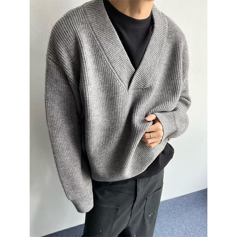 American Style Gray V-neck Sweater Designer Sweater For Men Winter Trendy Brand Lazy Knitted Cardigan Layering Base Shirt