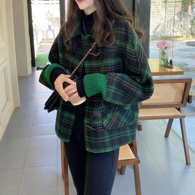 Korean Loose Slim Short Jacket Female Outerwear Lattice Woolen Coat Women Spring Autumn Bat Sleeves Cowhorn Button Wool 251027