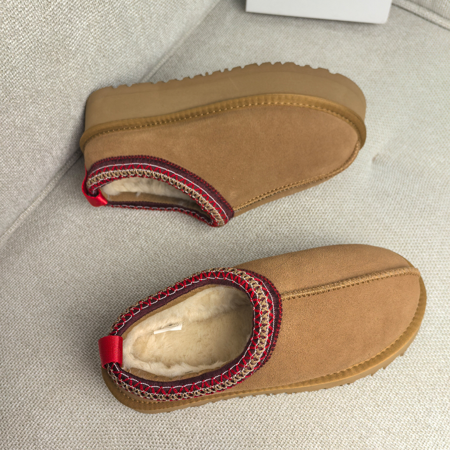 Chinese ethnic style leather material winter new thick soled snow boots comfortable, fashionable, versatile design women's cotton shoes designer 