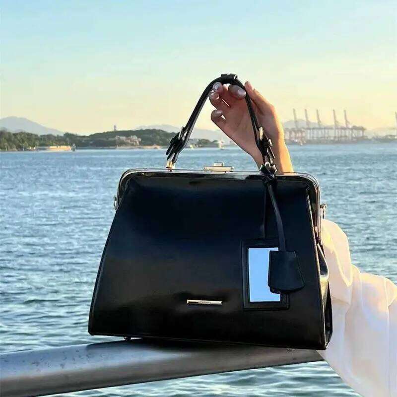 Retro Fashion Metal Clip Handbag Patent Leather Glossy Surface Casual Multifunctional Large Capacity Crossbody Bag Women Trendy