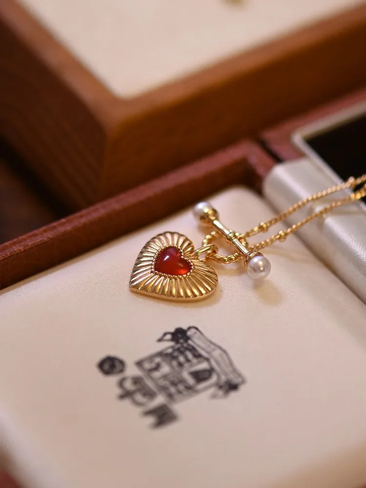 Vintage Stainless Steel Red Zircon Heart Pendant Necklaces OT Buckle Thin Chain Choker Jewellery Fashion Necklace For Women Gift 251023