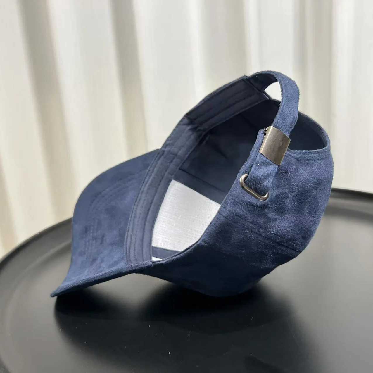 Fashion Adjustable Suede Baseball Caps For Men Women Autumn Winter Solid Retro Snapback Hip Hop Hat Unisex Street Sun Visor CapsW251027