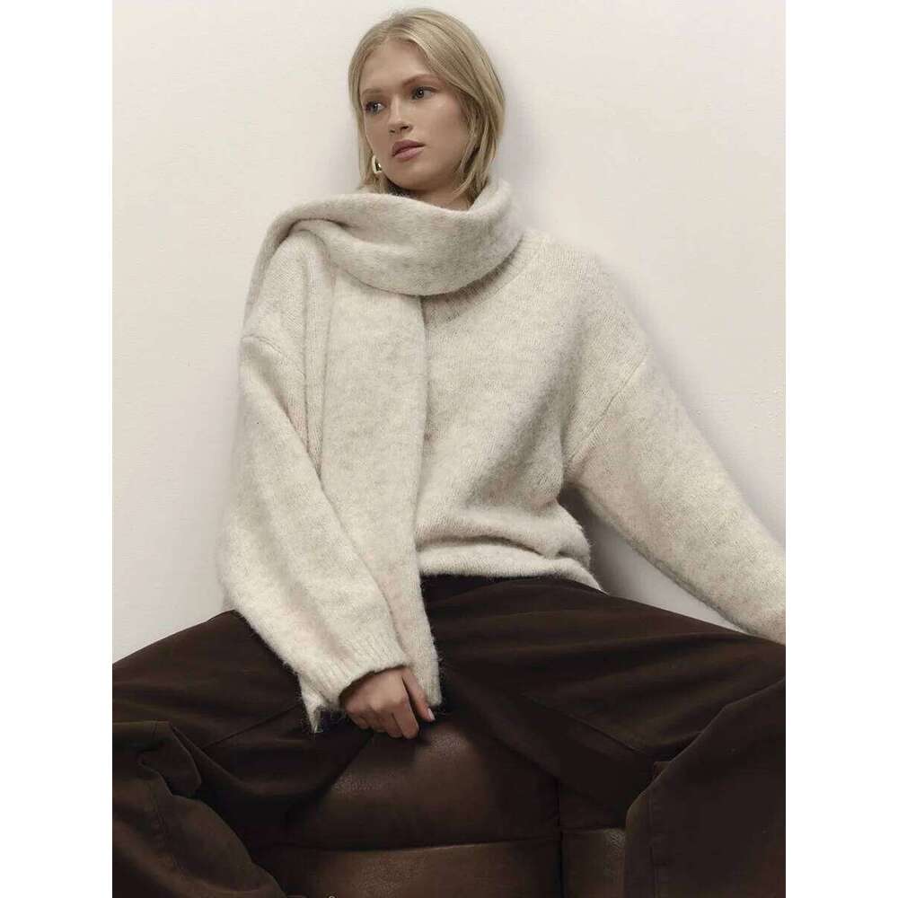 Hirsionsan 2025 New Soft Loose V Neck Knitted Sweaters Women Winter Solid Female Pullovers & Scarf Warm Basic Knitwear Jumper Women Sweater Designer S