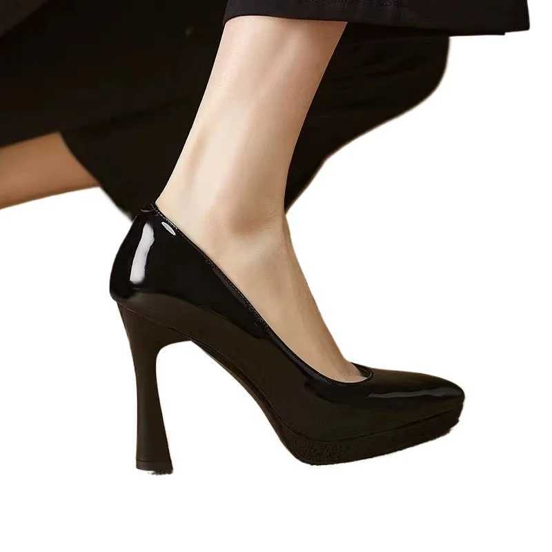 Spring and Autumn New Style Popular Waterproof Platform Slip Shoes Fiable Banquet Work Shoes Pointed Toe Thin HeelsXJ251027