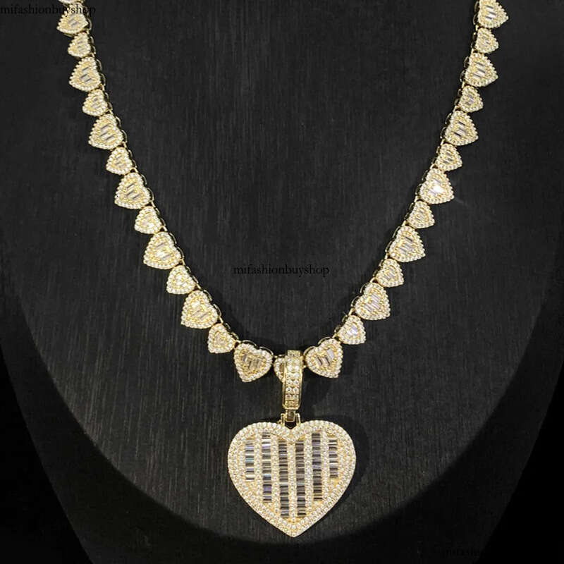 Hip Hop Pendant Necklace with Heart Shape Chain Gold Plated Jewelry