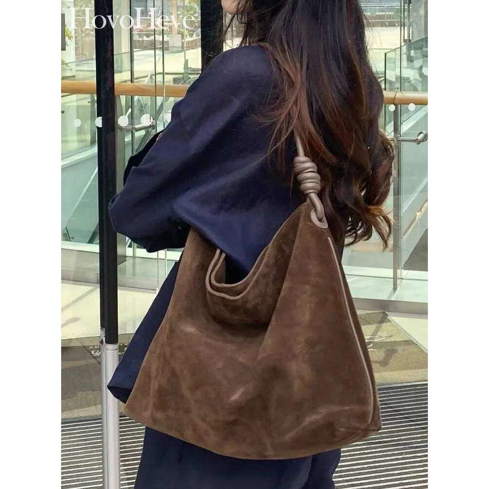 Designer Luxury Fashion Retro Women Design Buckle Casual Tote Shoulder Large Capacity Office Ladies Commute Solid Cow Suede Leather Underarm Bag