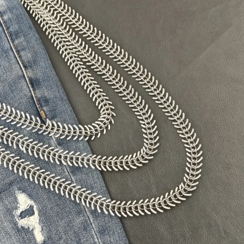 Original Minimalism Fishbone Locomotive Chain Fashionable Men And Women Ones Waist Versatile Jeans Retro Pants Chain 251024