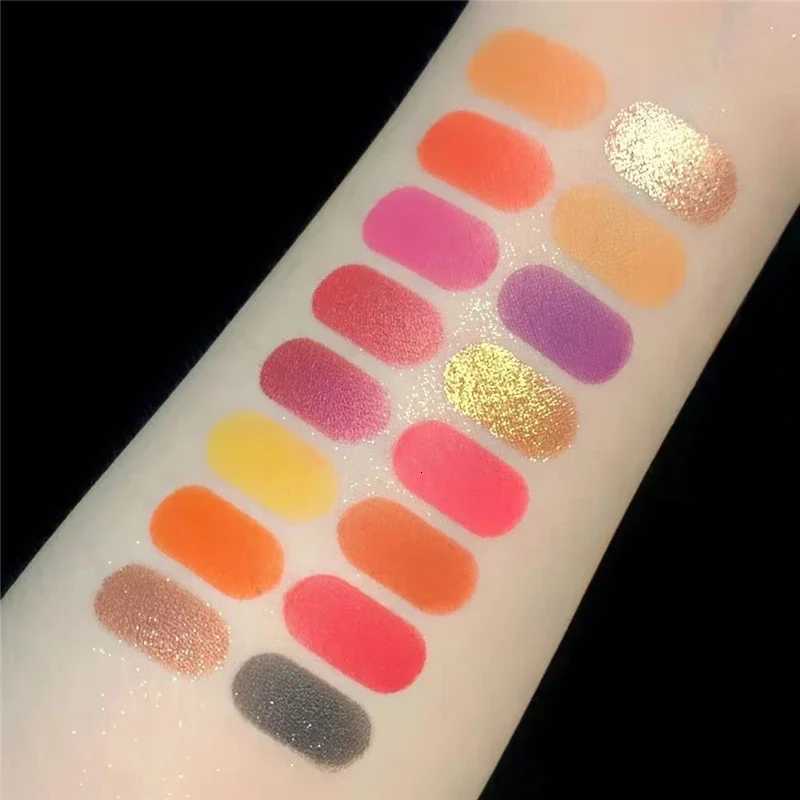 Miss Lara 16 Christmas Color Eye Shadow Palette Colorful Artist Shimmer Glitter Matte Pigmented Eyeshadow Eye Makeup CosmeticsXJ251027