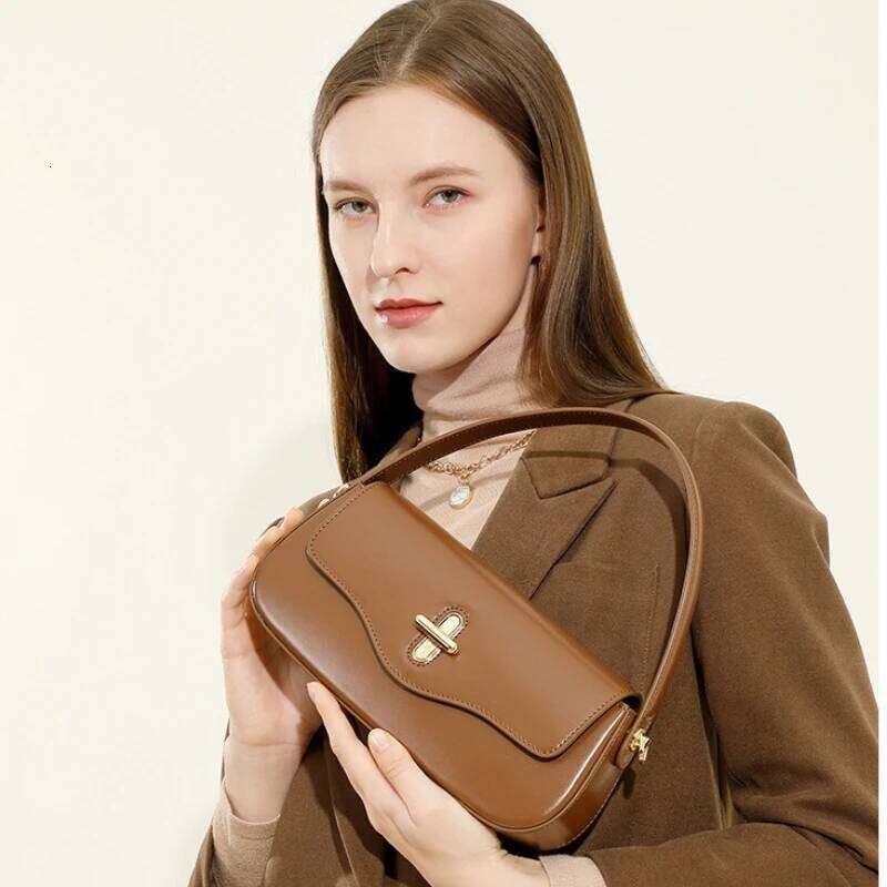 New fashionable French stick bag, genuine leather handbag, high-end simple shoulder for women 2025, underarm bag