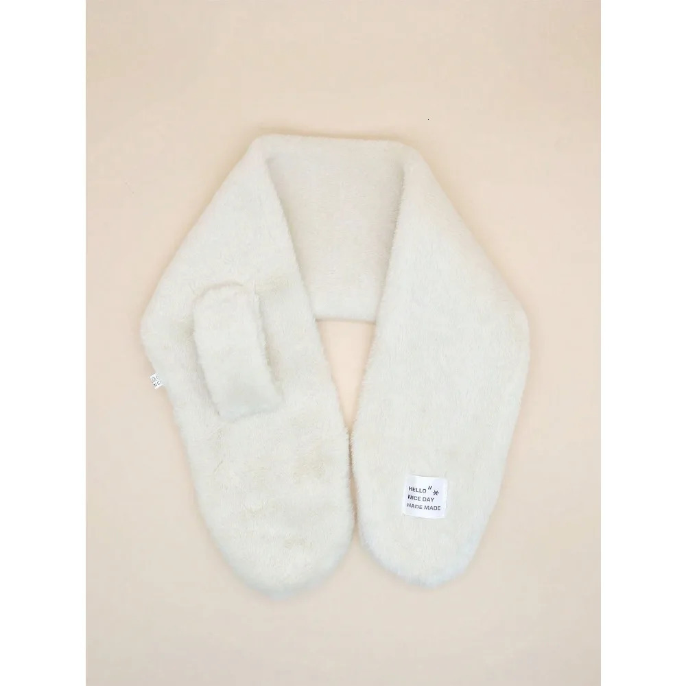 Winter Warm Plush Baby Scarf Solid Color Crossover neck Scarf Soft Furry Warm Neck Gaiter for Boys and Girls 251027