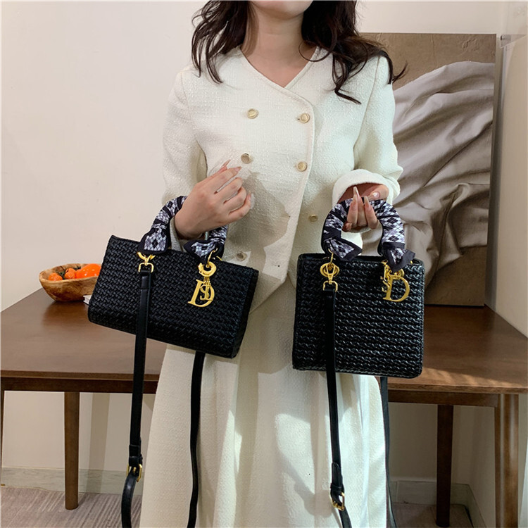 Free shipping designer bag Woven Bag for Women New Handbag with High-End Feel Stylish Handheld Bag Single Shoulder Crossbody Bag