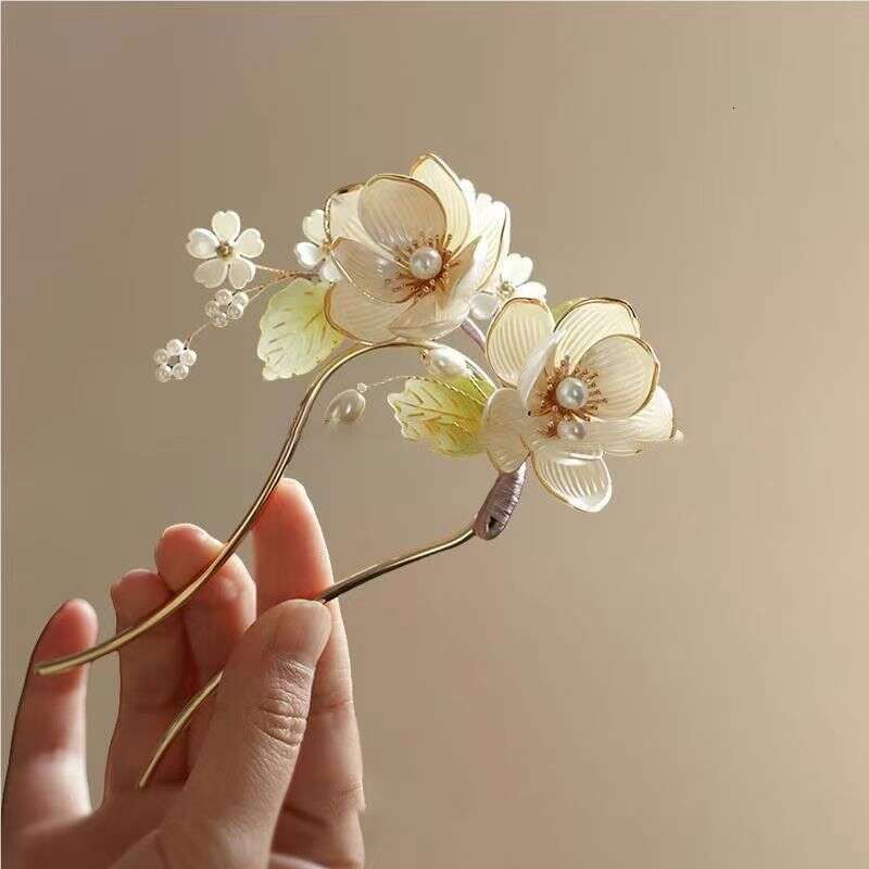 New White Magnolia Flower U-Shaped Chinese Style Updo High-End Hairpin Hair Cheongsam Accessory