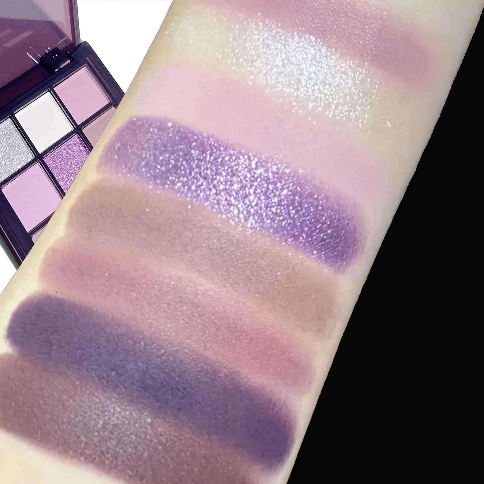 Purple Eyeshadow Palette 9 natural and shimmery finish colors for a longlasting smoky eye makeupXJ251027