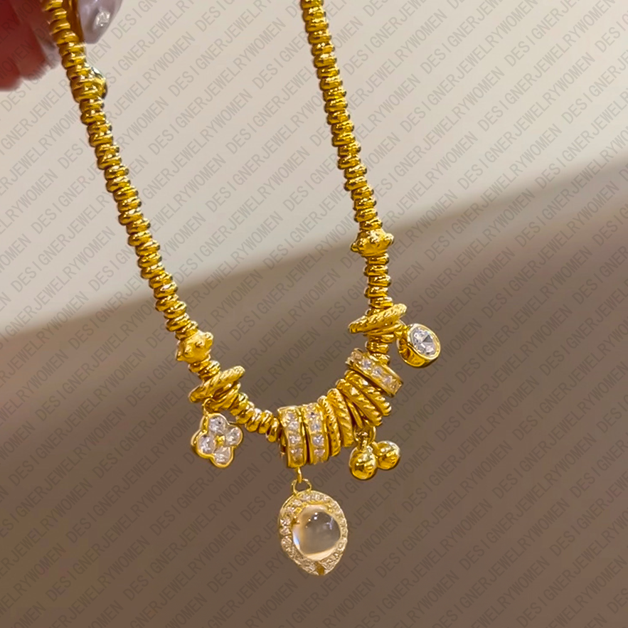 Designer Bracelet for Women Chinese Style Gold Bracelets Floral Bangle Glass Bangles Luxury Jewlery Designer for Women Elegant Oriental Gift