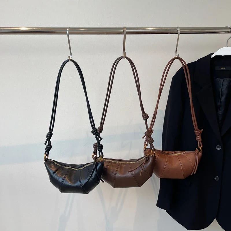 LEFTSIDE 2025 Retro Trend Solid Color Splicing Leather Shoulder Bag Women Korean Fashion Handbags and Purses Lady Crossbody Bag 251027