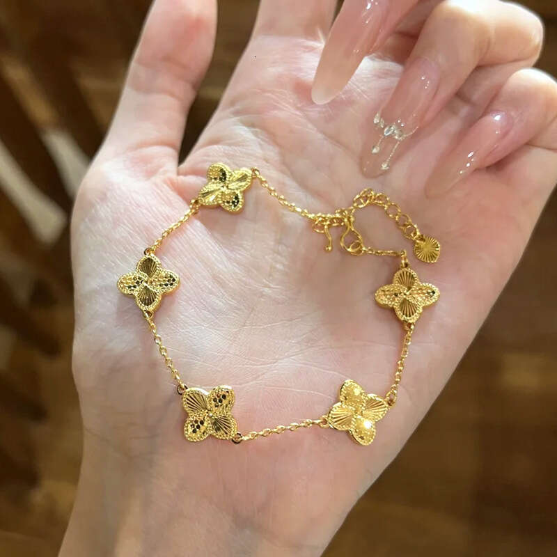 Laser Crushed Ice Sparkling Bracelet Exquisite Five-Flower Clover Light Jewelry