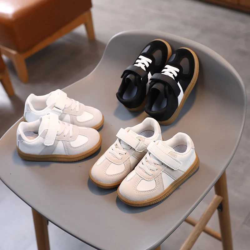 Childrens Sports Shoes Flat Non Slip Boys Running Shoes Breathable Comfortable Casual Shoes Autumn New Girls Sneakers J131 S251027