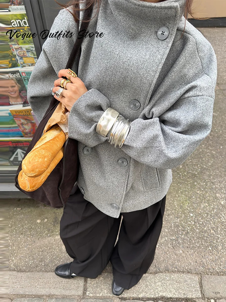 Chic Short Woolen Coat Women Stand Collar Single Breasted Long Sleeve Pockets Jacket 2025 Autumn Lady Street Commute Outwear 251013