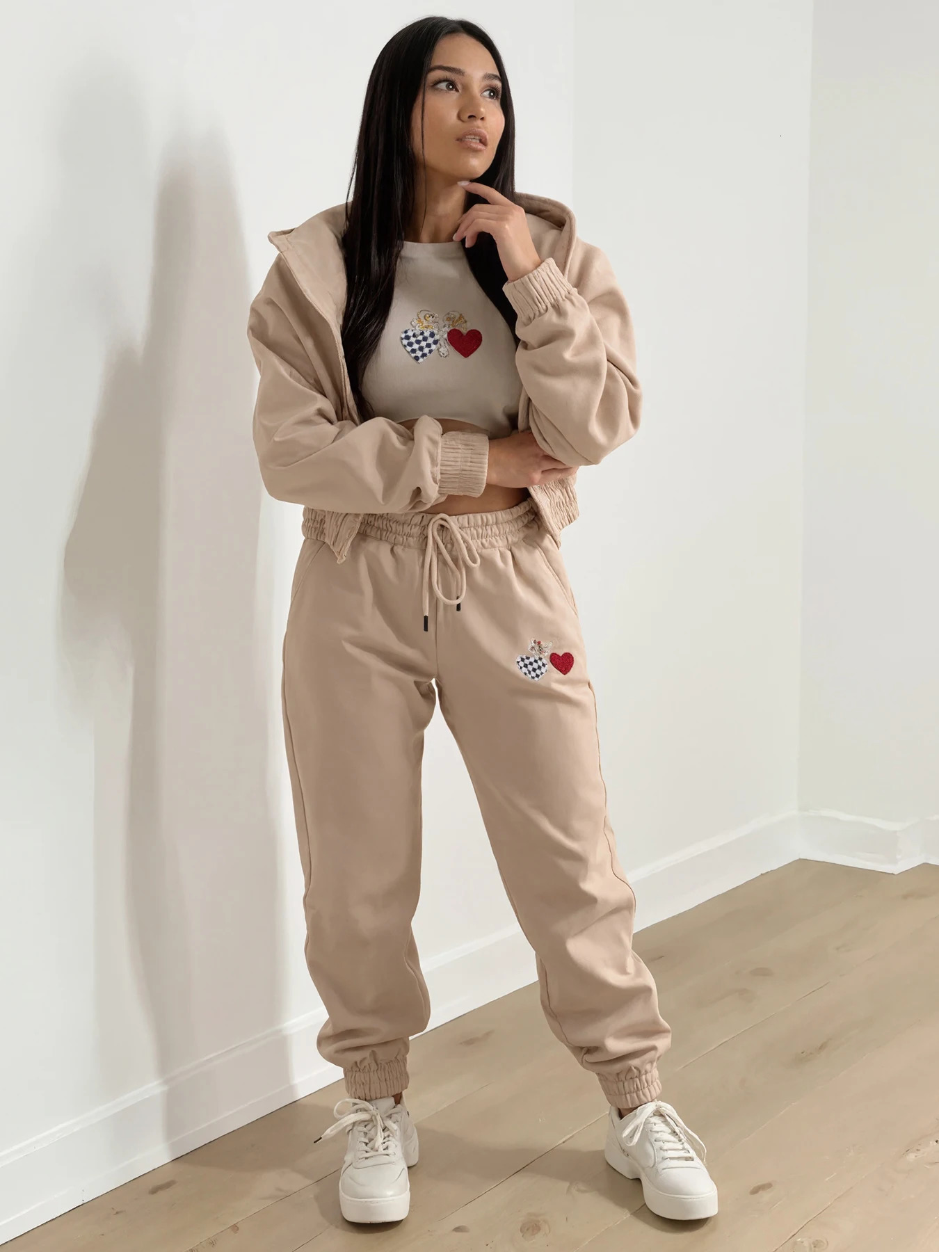 Womens Arrival Fleece Heart Print Sporty Casual ThreePiece Set Machine Washable Suitable for Fall and Winter Seasons 251027