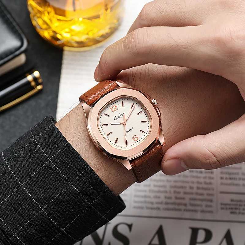 2022 New Casual Leather Strap Men Sports Watch Quartz Elegant Mens Wristwatch Relogio Masculino reloj hombre Montre Homme SaatT251027
