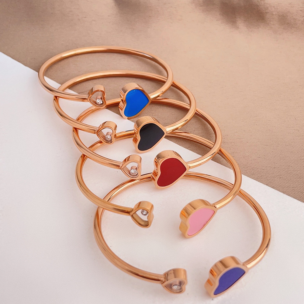 Fashionable, personalized, simple, double heart-shaped bracelet popular design, versatile titanium steel bracelet women's autumn winter collectio