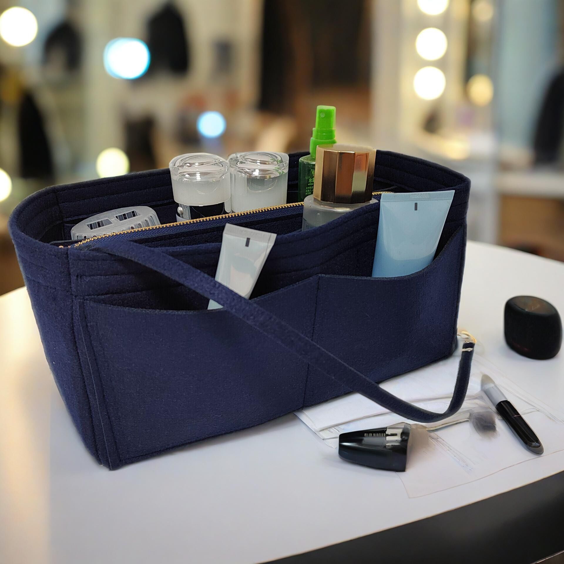 Designer's new felt makeup bag with zipper, multiple compartments, mom travel bag, multifunctional makeup storage bag, felt inner bag