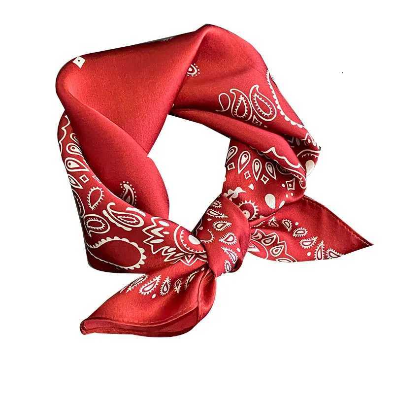 Real Silk Scarf Wen Square Neck Tie Wrist Shawls Wraps for Ladies Foard Scarves Pashmina Fa Hijab Bandana bufandaW251027