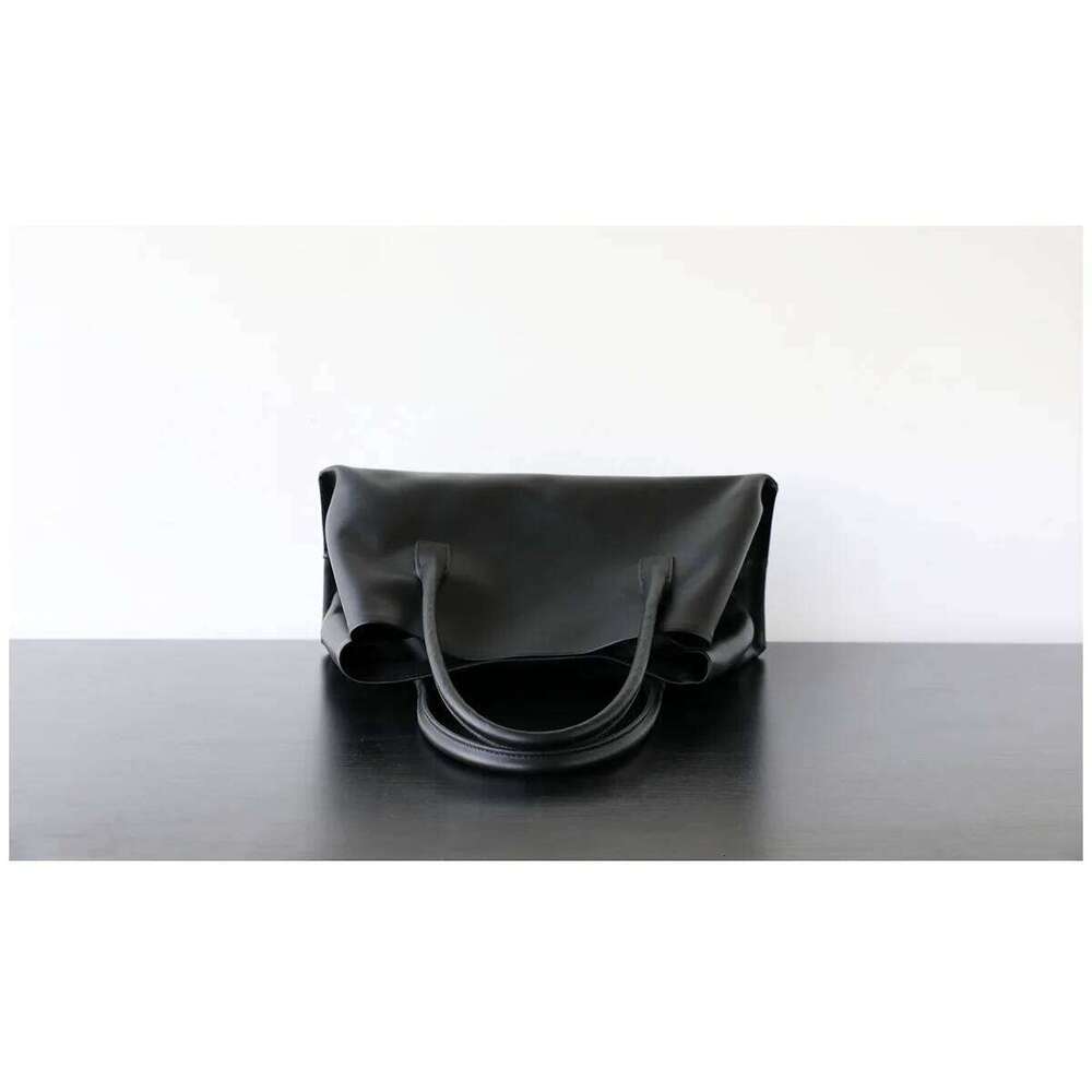 Euro Beige Black Color Large Capacity Trapeze Tote Full Grain Cowhide Leather Women Handbag Huge Commuter Tall Ladies