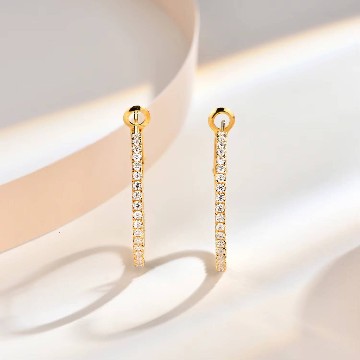 Atta 18k Gold Plated D Color VVS Round Cut Moissanite Hoops Earrings Fine Jewelry for Her With GRA Certificate