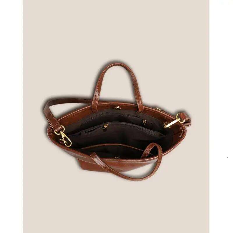 New French Retro Horizontal Square Large Capacity Handbags For Women Casual Commuting Single Shoulder Crossbody Bags Trendy