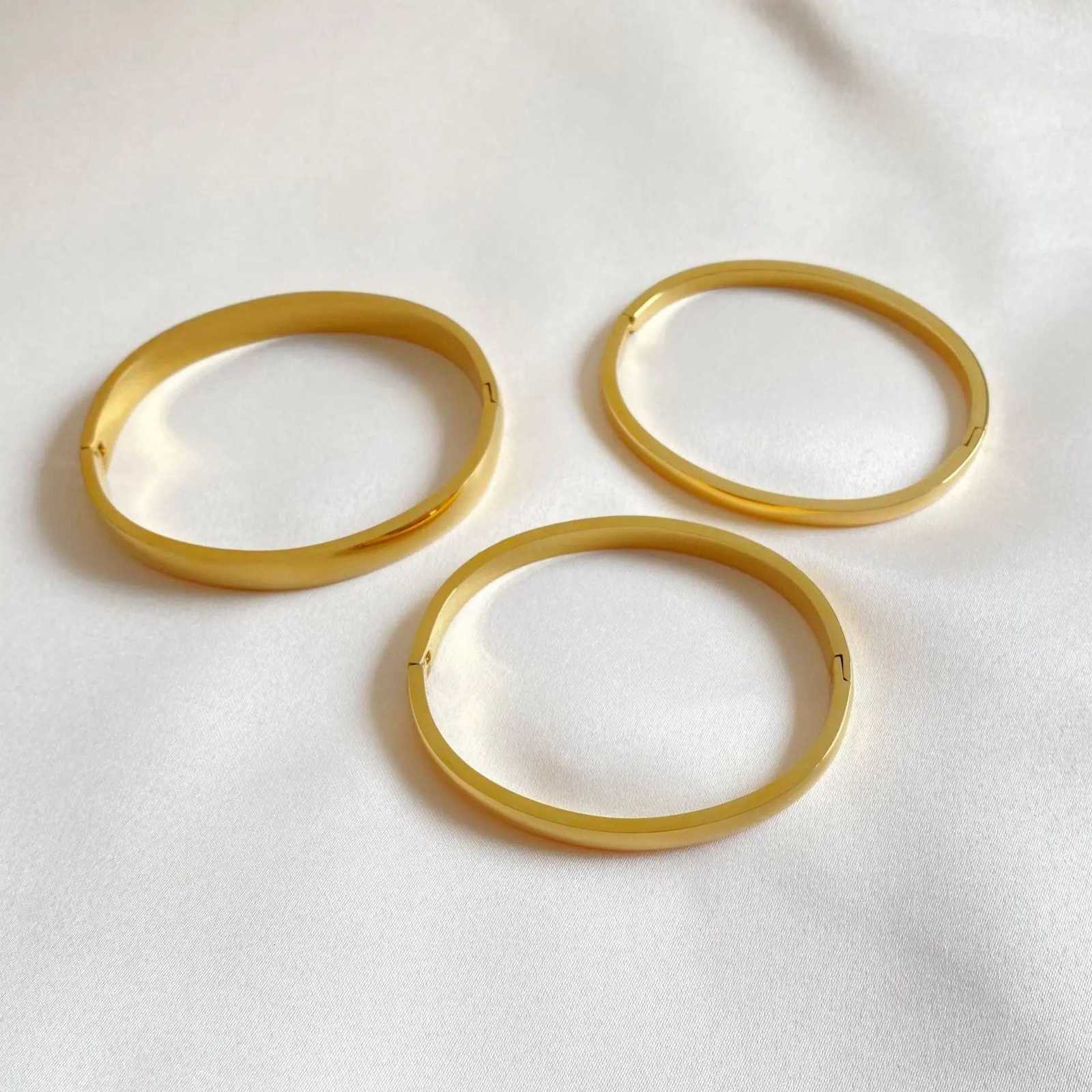 Perisbox 4mm 6mm 8mm Minimalist 316L Stainss Steel Solid Gold Pvd Plated Smooth Plain De Hinged Bang Bracets for WenW251027