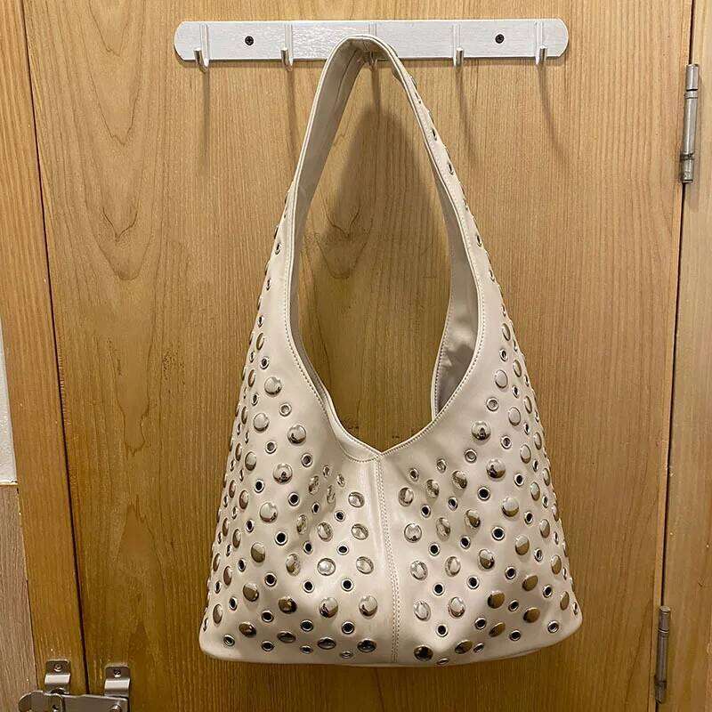 Trendy Punk Style Round Rivet Inlaid Premium Sense Bucket European And American Women's Underarm Shoulder Bag