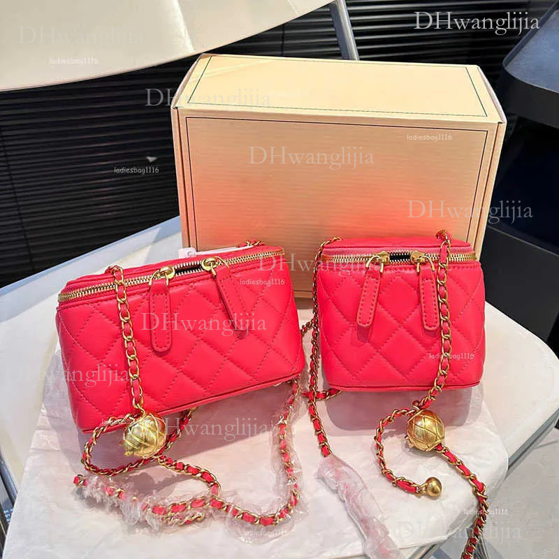 DHGM Two Sizes Woman Desiner Makeup Ba Golden Ball Seven Colors Lambskin Leather Vanity Box Adjustable Matelasse Chain Crossbody Bas Cosmetic Case Sho