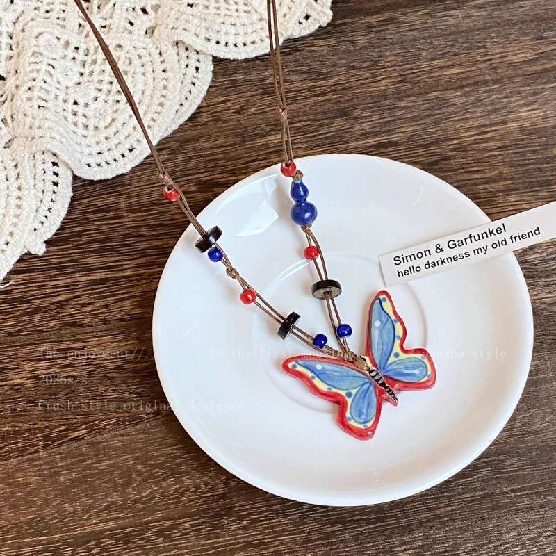 Ceramic butterfly bead pendant necklace with unique ethnic style accessories made of resin material