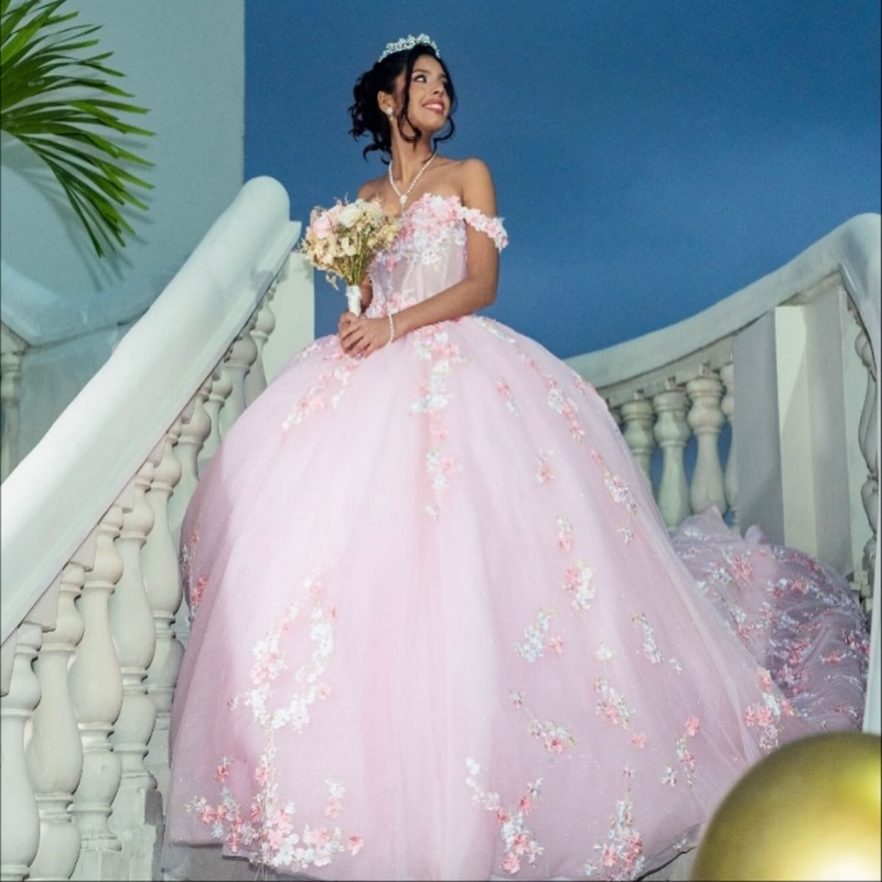Light Pink Shiny Quinceanera Dresses Off The Shoulder Applique Flower Beading Tull Party Birthday Sweet 16 Dress Vestidos 15 De Anos
