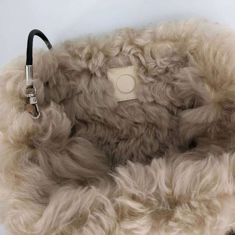 Designer Luxury Shearling Shouder Real Sheep Leather Lining Lamb Fur Handbag Casual Tote Nude Color Fashion Shopping Bag A